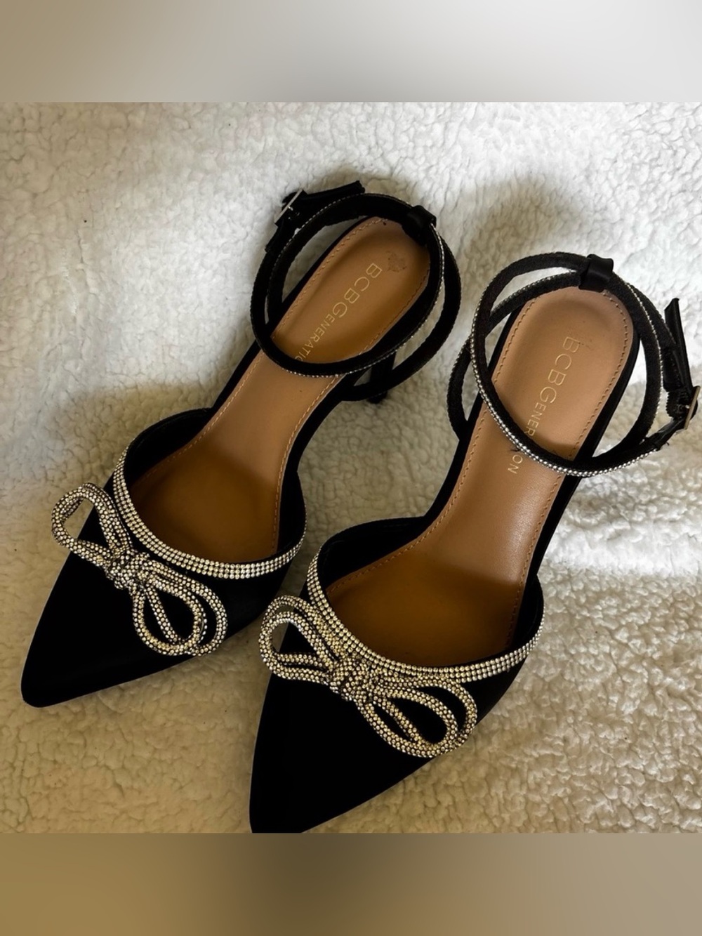 BCBGeneration BLACK SATIN STILETTOS / RHINESTONES - LIKE NEW
